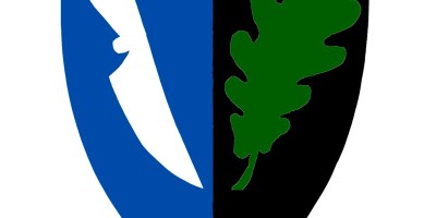 Fortidsfamilien sin logo, satt sammen av eit eikeblad og en kniv - gjett hva den kan? Kutte og skjære - Kutschera :-)